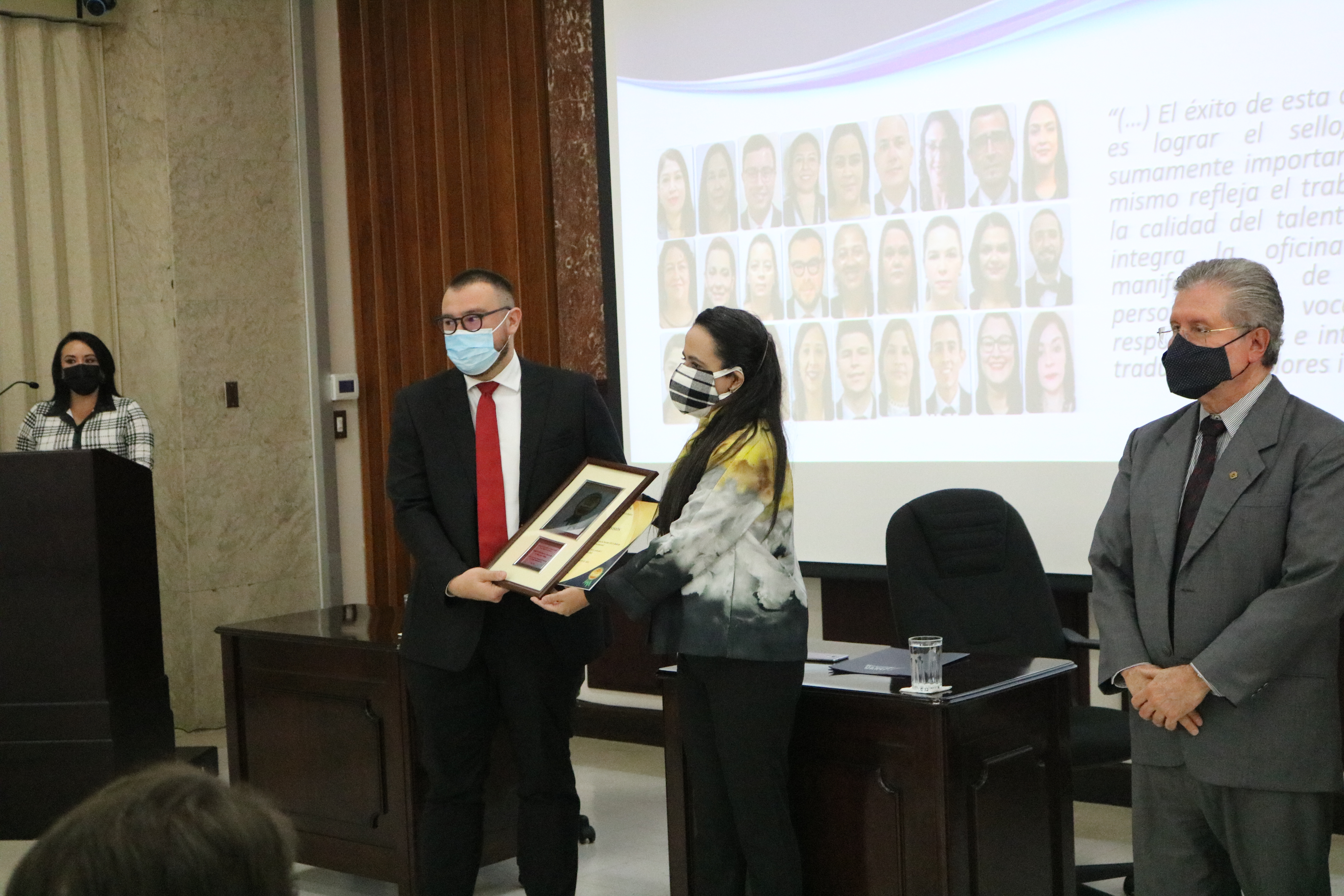 unidad de capacitacin y supervisin del mp - acreditacin sello documental